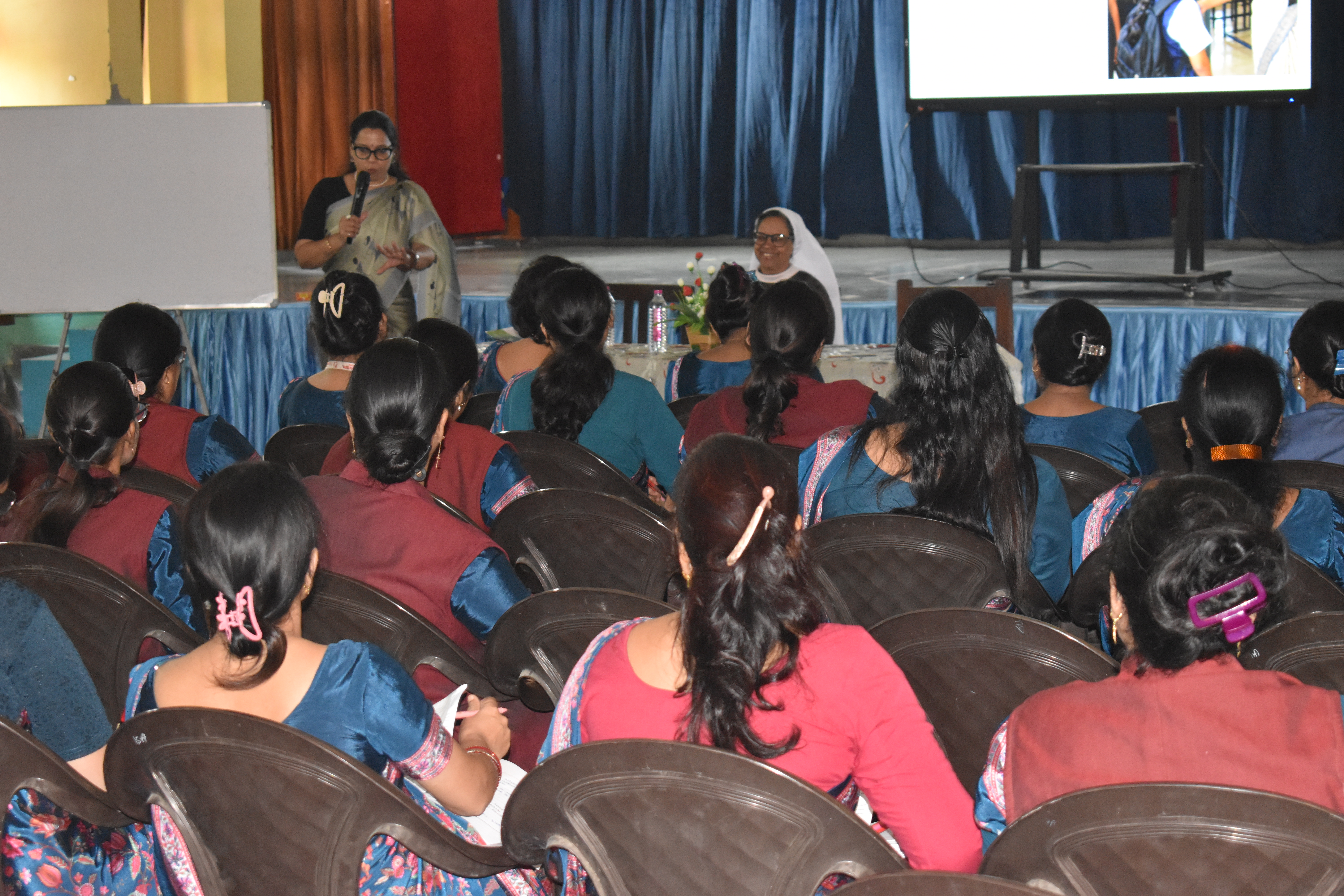 SEMINAR FOR TEACHERS